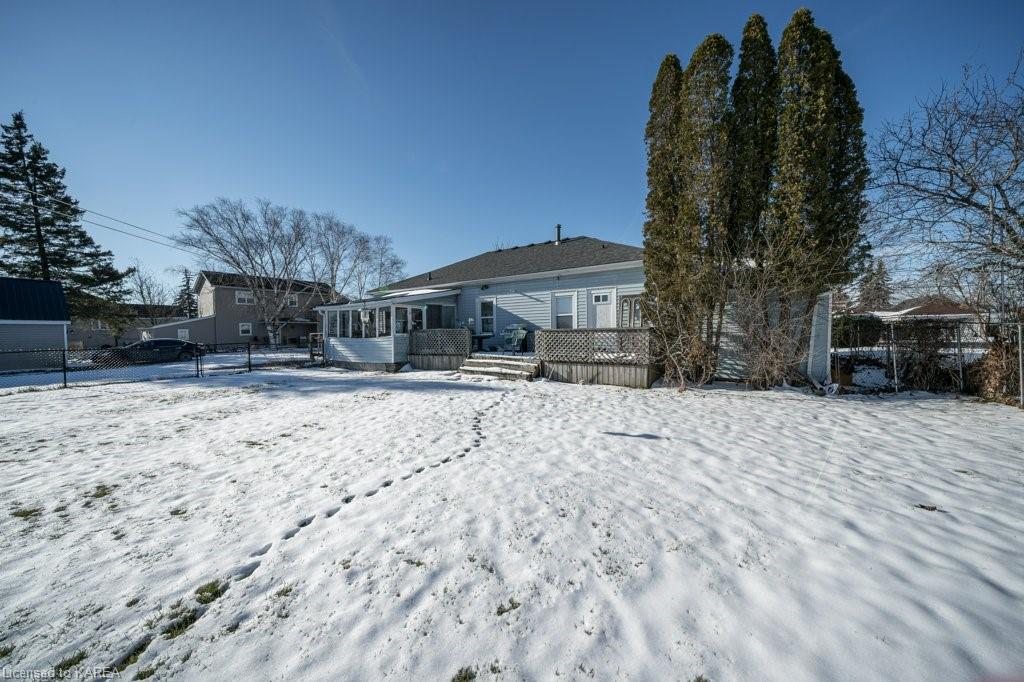 27 LYWOOD Street, Belleville, Ontario, Canada