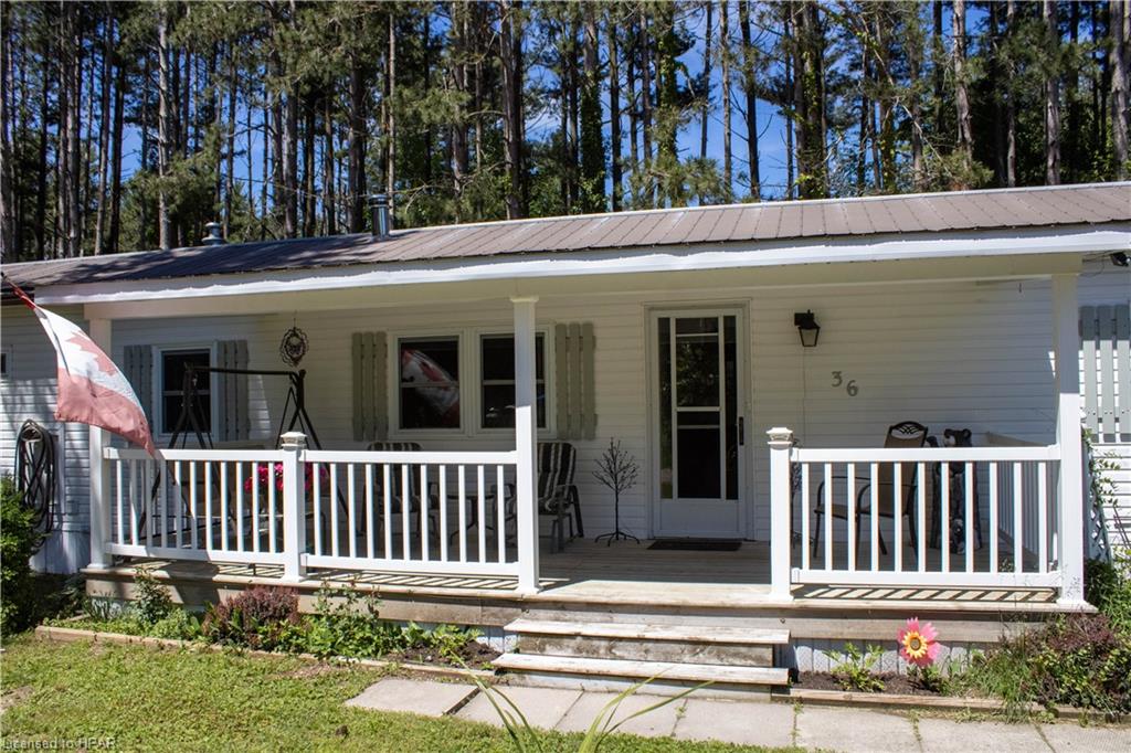 36 MAPLE Drive, Central Huron, Ontario, Canada