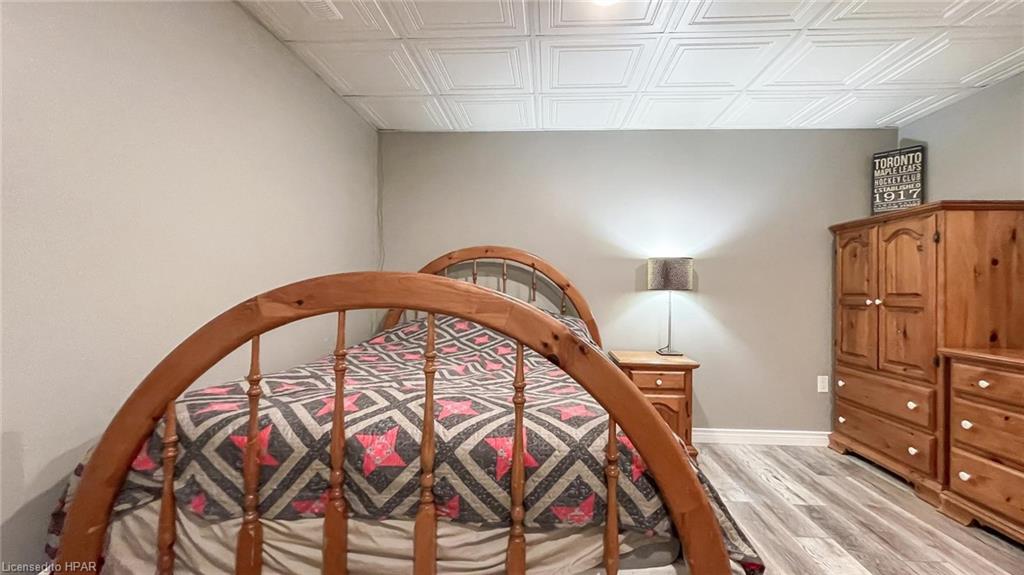 15 SARNIA Street, Bluewater, Ontario, Canada