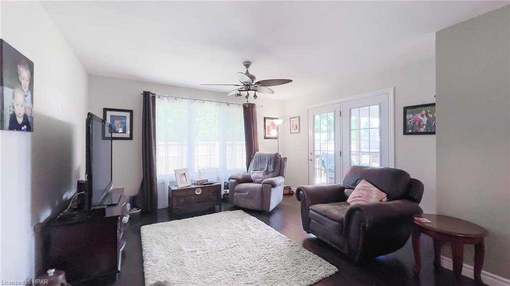 62 VICTORIA Boulevard, Vanastra, Ontario, Canada