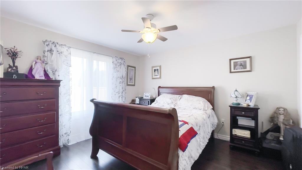 62 VICTORIA Boulevard, Vanastra, Ontario, Canada