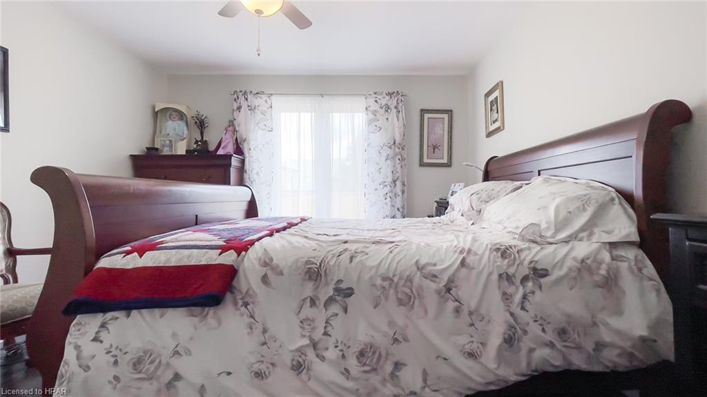 62 VICTORIA Boulevard, Vanastra, Ontario, Canada