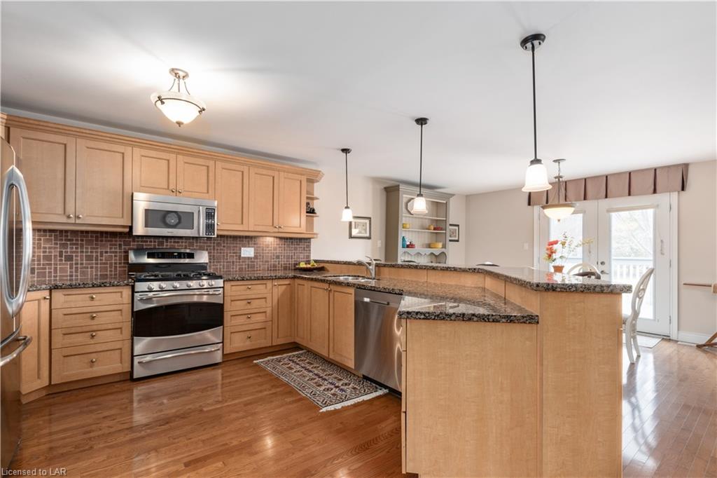 1084 HURLWOOD Lane, Severn Township, Ontario, Canada