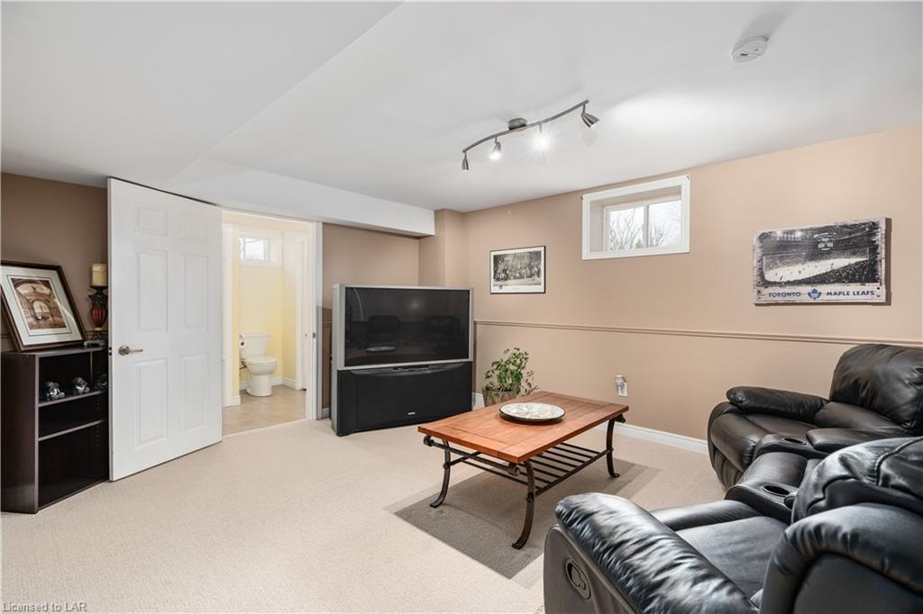 1084 HURLWOOD Lane, Severn Township, Ontario, Canada