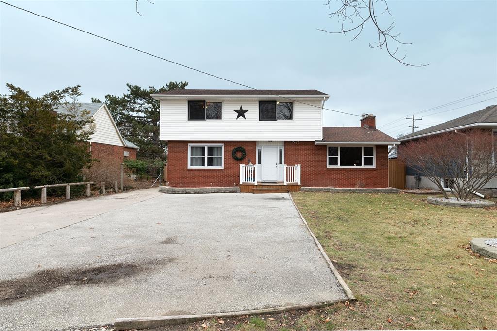912 LONDON Road, Sarnia, Ontario, Canada