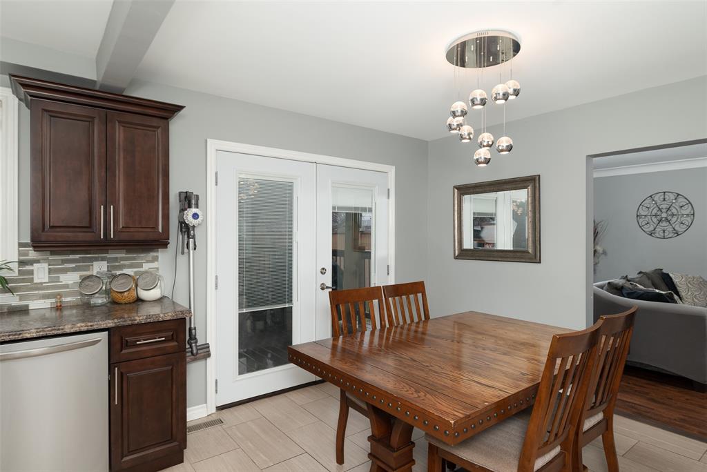 912 LONDON Road, Sarnia, Ontario, Canada