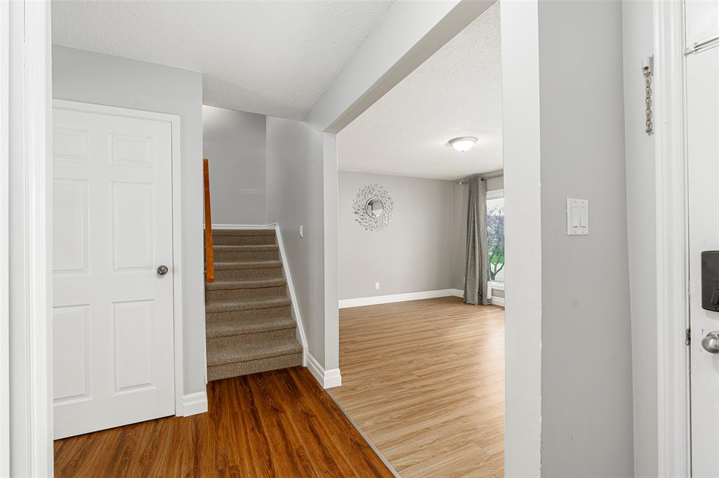 69 MAPLESTONE Avenue, Sarnia, Ontario, Canada