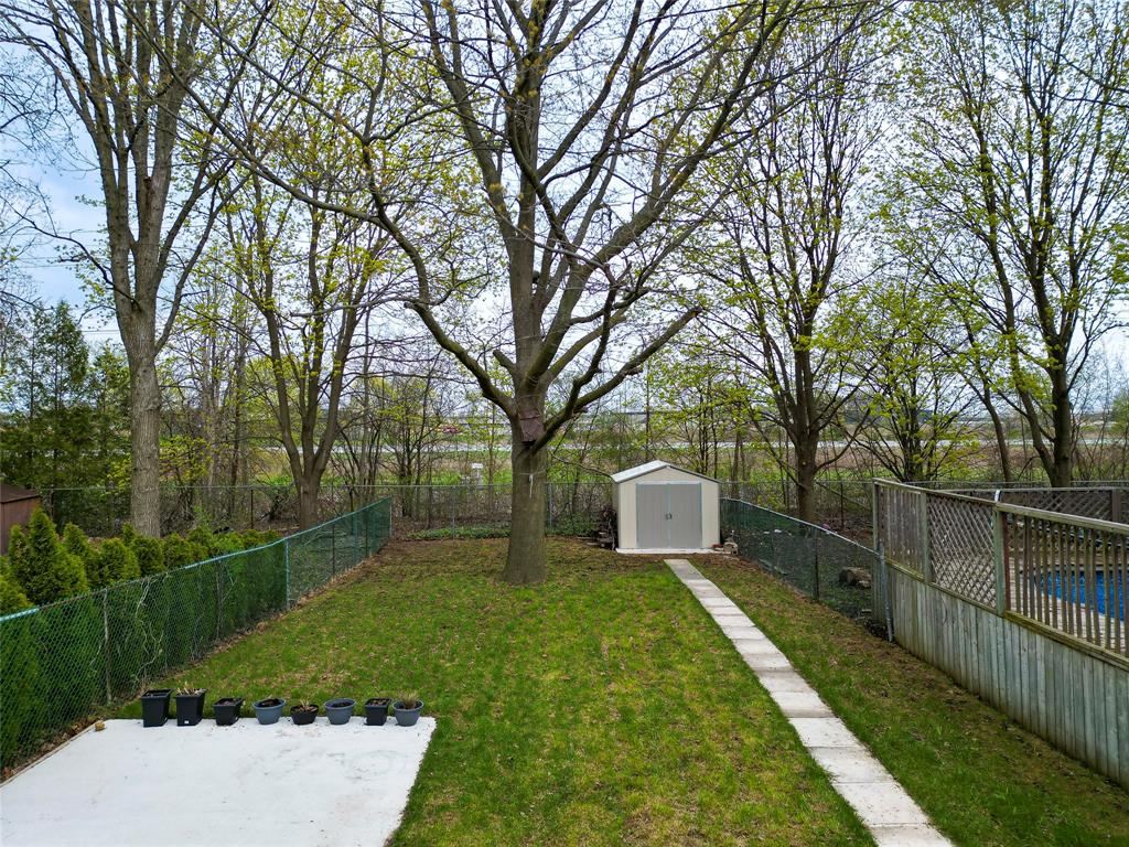 69 MAPLESTONE Avenue, Sarnia, Ontario, Canada