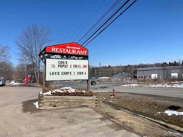25 Hubbard Road, Fredericton, New Brunswick, Canada