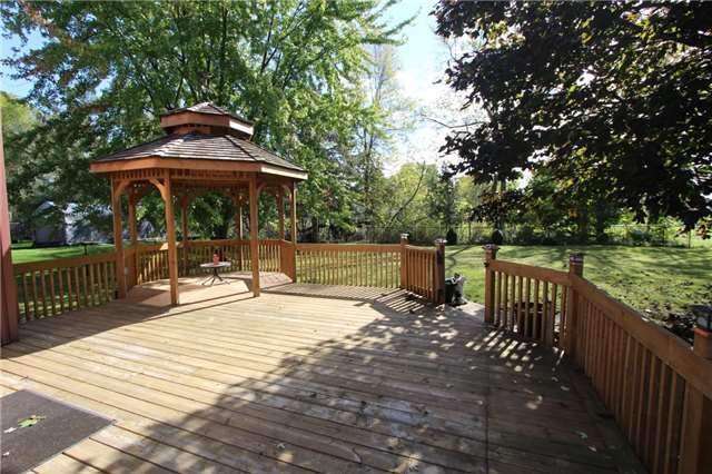 2737 Stephen Dr, Ramara Ontario, Canada
