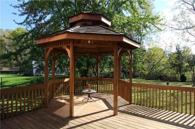 2737 Stephen Dr, Ramara Ontario, Canada