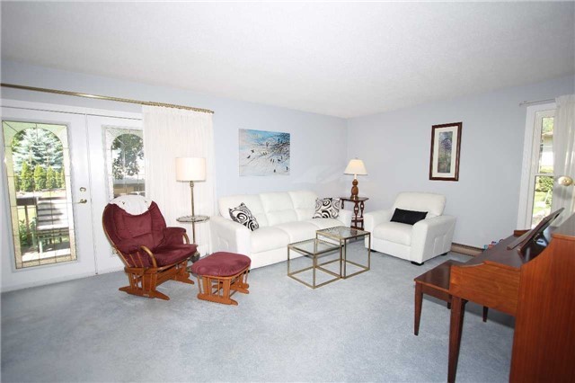10 Country Lane, Brock Ontario, Canada
