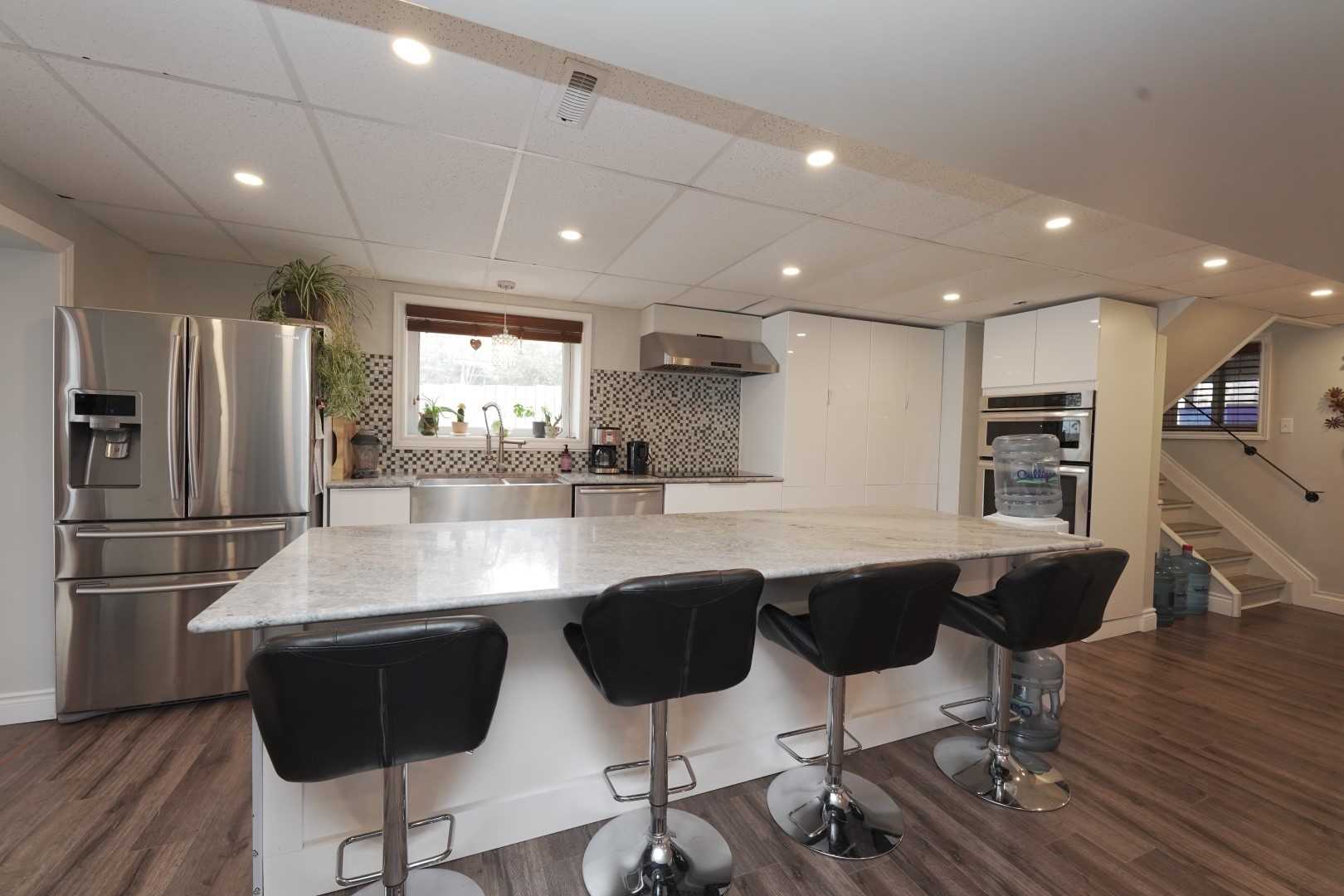 24 Wakeford Rd, Kawartha Lakes Ontario, Canada