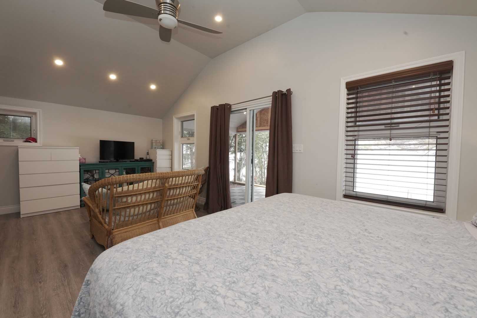 24 Wakeford Rd, Kawartha Lakes Ontario, Canada