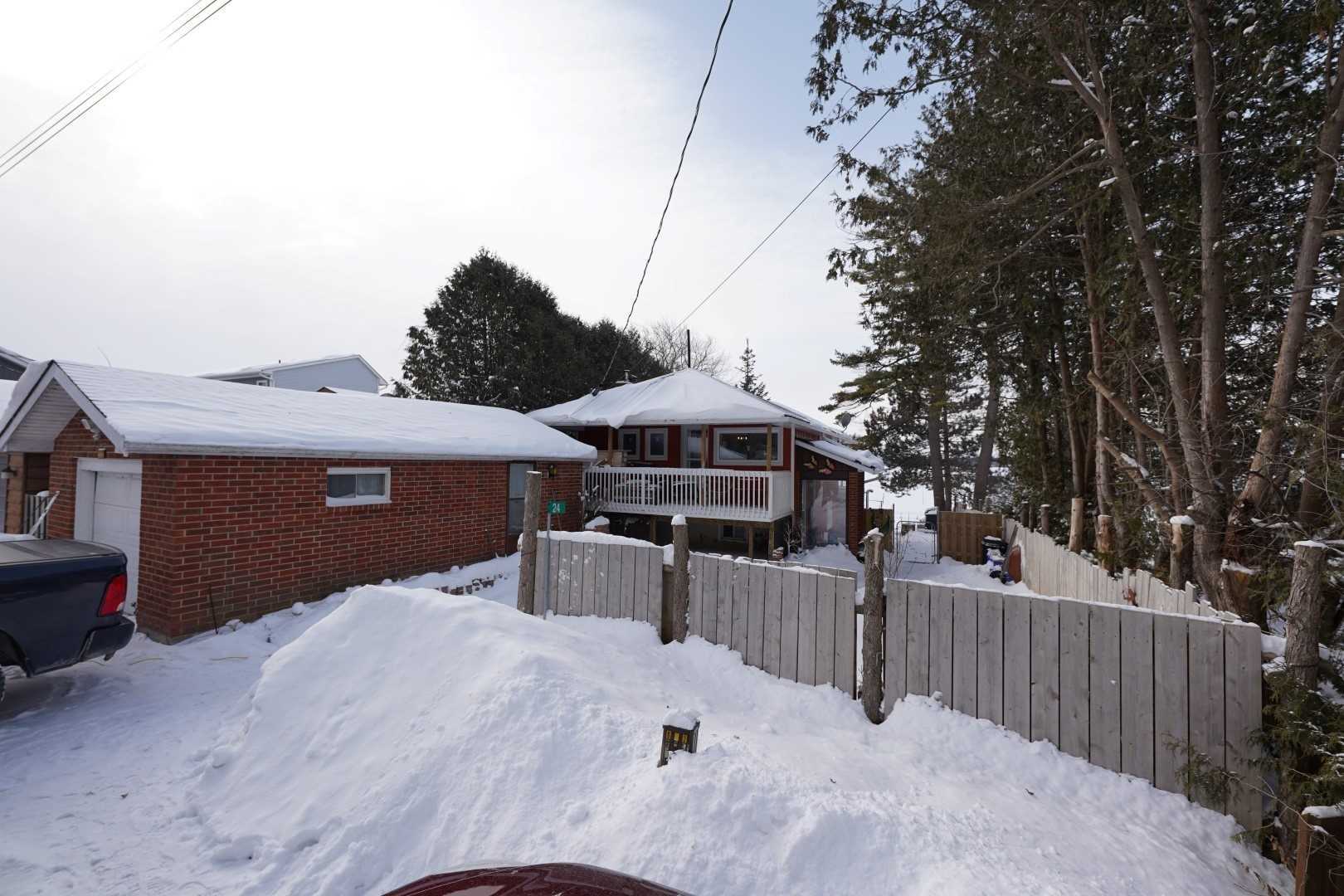 24 Wakeford Rd, Kawartha Lakes Ontario, Canada