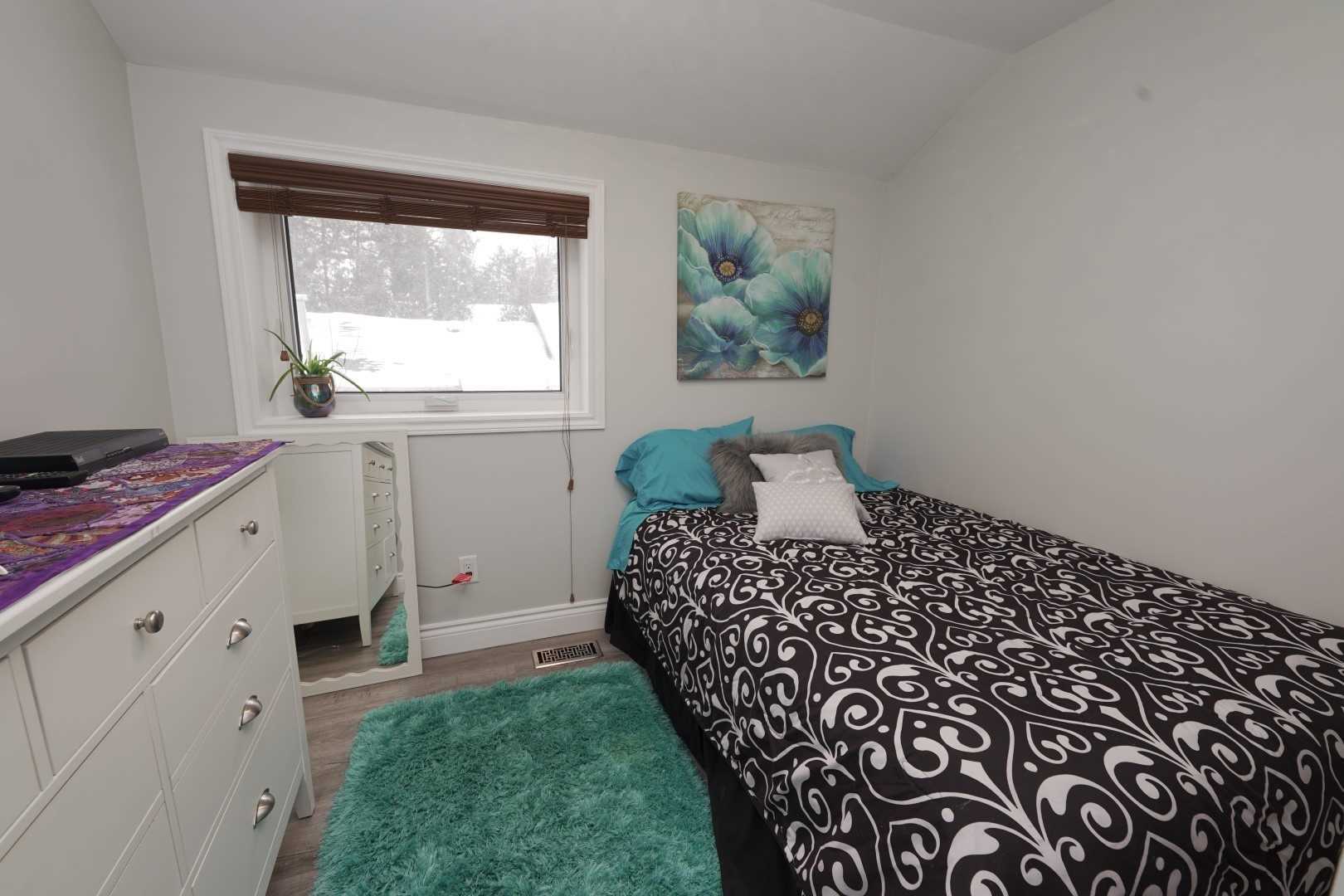 24 Wakeford Rd, Kawartha Lakes Ontario, Canada