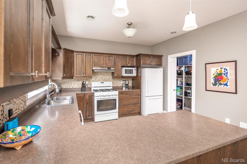 4 Hillside Lane, Fredericton, New Brunswick, Canada