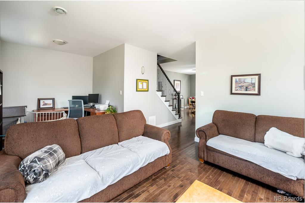 4 Hillside Lane, Fredericton, New Brunswick, Canada