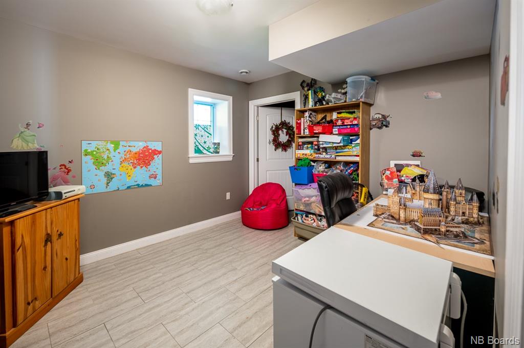4 Hillside Lane, Fredericton, New Brunswick, Canada