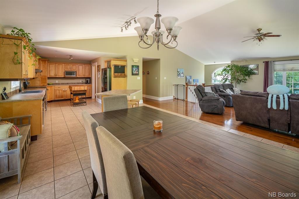 7 Pluto Court, Hanwell, New Brunswick, Canada