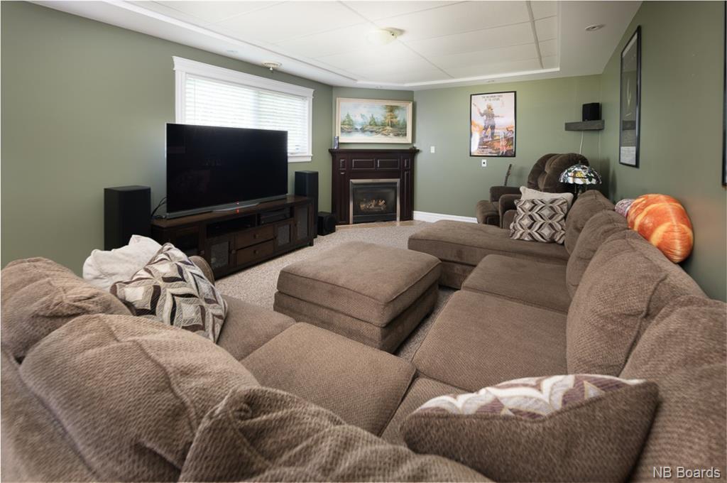 7 Pluto Court, Hanwell, New Brunswick, Canada