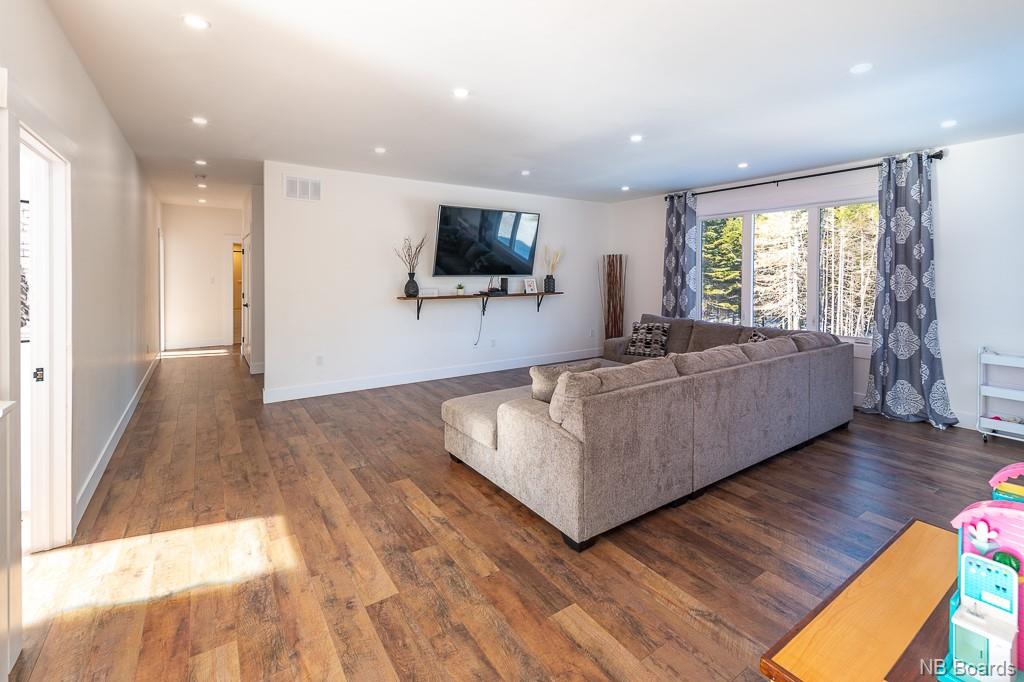 8 Caleah Lane, Hanwell, New Brunswick, Canada