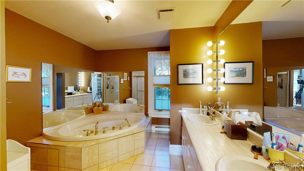 1586 Lincoln Road, Fredericton, New Brunswick, Canada