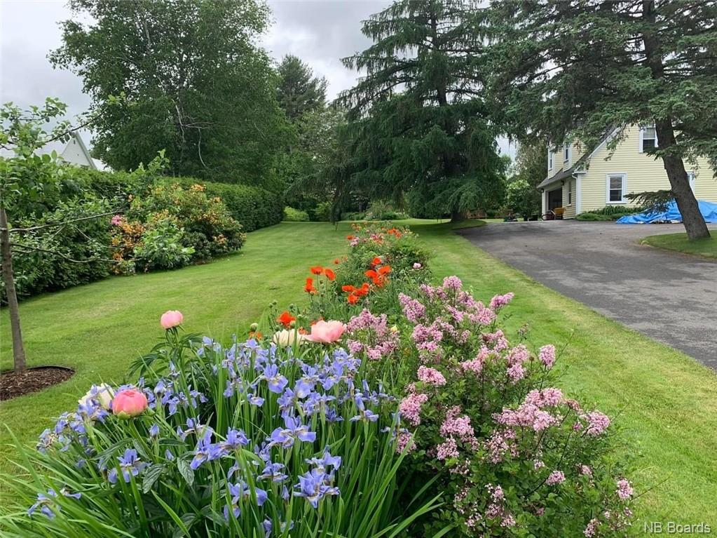 1586 Lincoln Road, Fredericton, New Brunswick, Canada