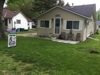 7794 Gallie St, Plympton-wyoming Ontario, Canada