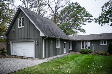 5462 Beach Street, Lambton Shores Ontario, Canada