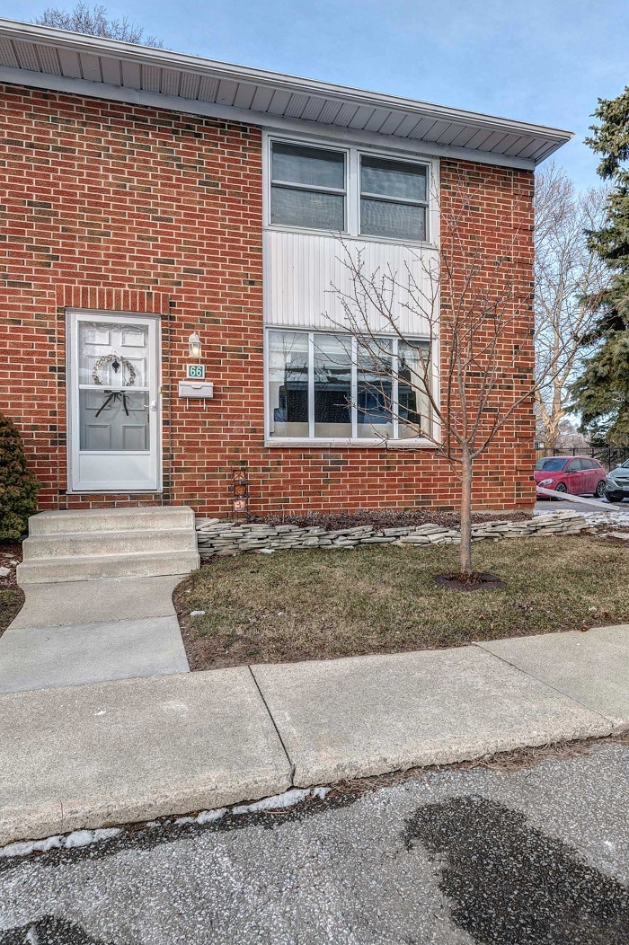 Unit 66 - 76 Olympus Court, Sarnia Ontario, Canada
