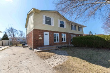 30 York Cres, Sarnia Ontario, Canada