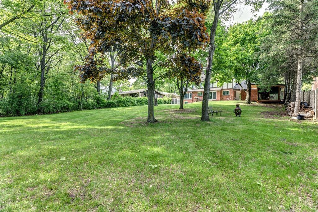 1371 LAKESHORE Road, Sarnia, Ontario, Canada photo 5