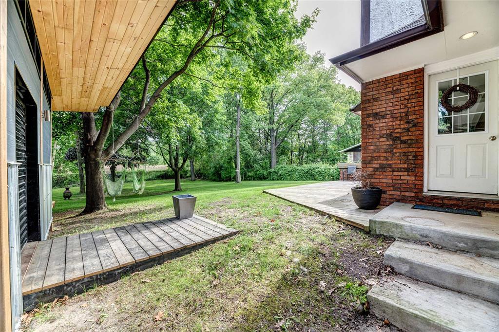 1371 LAKESHORE Road, Sarnia, Ontario, Canada photo 7