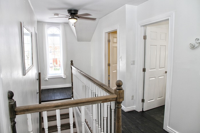 15 MacNab St, Forest Ontario, Canada