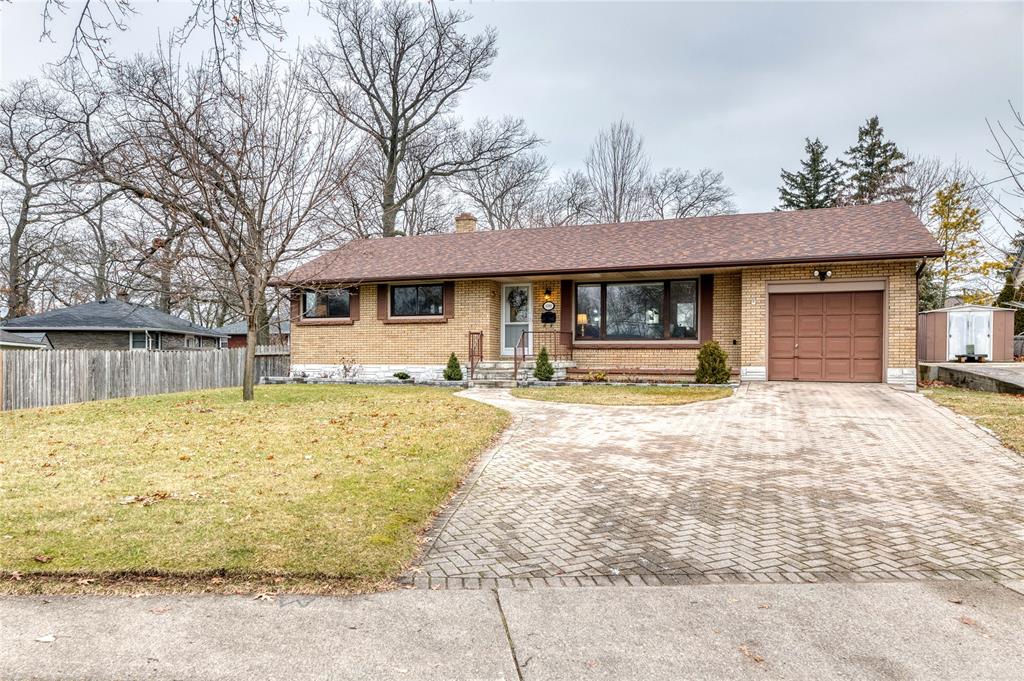 1092 Errol Road East, Sarnia Ontario, Canada