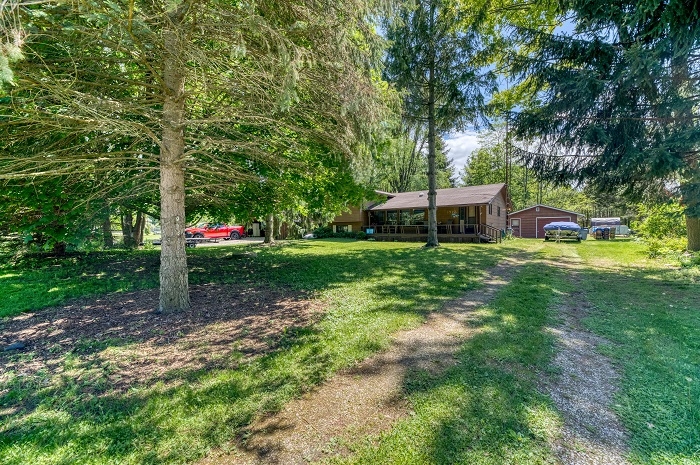 8777 Birch St, Lambton Shores Ontario, Canada
