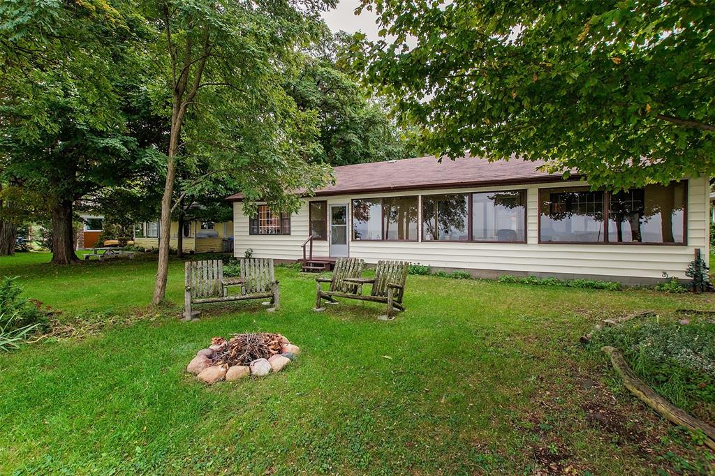 5410 OAK Avenue, Lambton Shores, Ontario, Canada