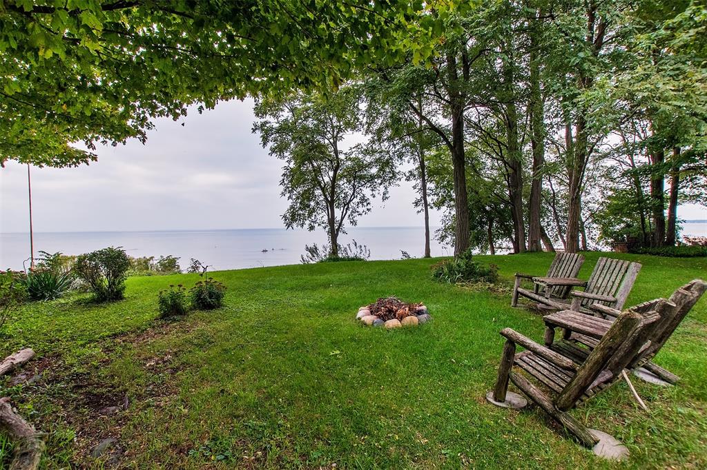5410 OAK Avenue, Lambton Shores, Ontario, Canada