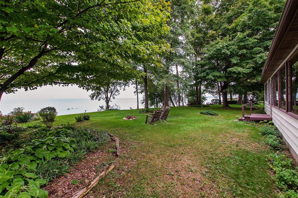 5410 OAK Avenue, Lambton Shores, Ontario, Canada