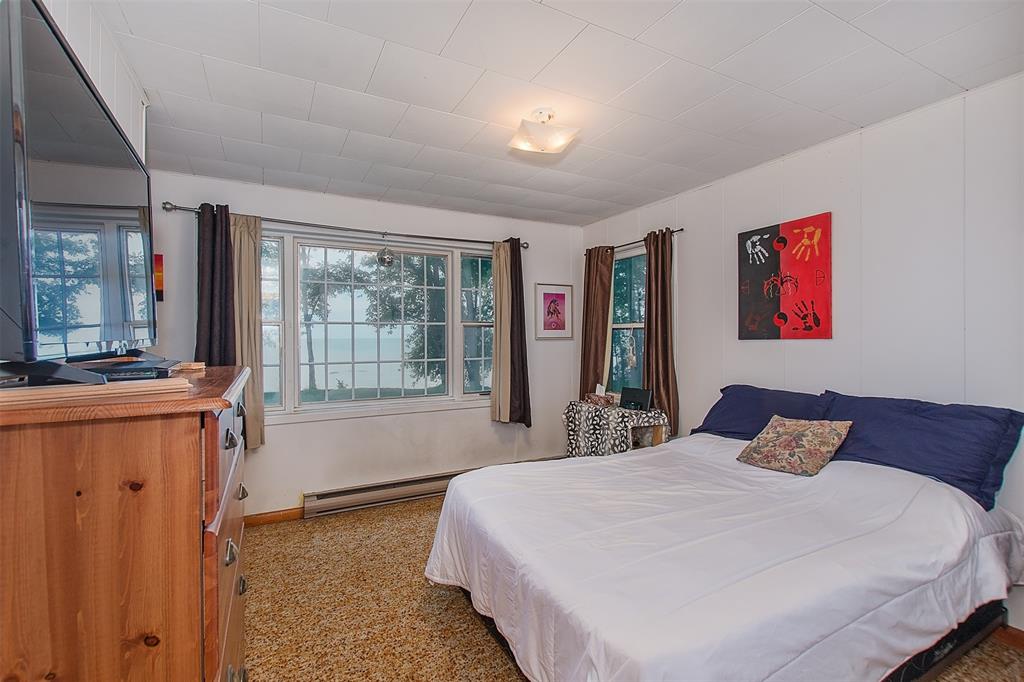 5410 OAK Avenue, Lambton Shores, Ontario, Canada