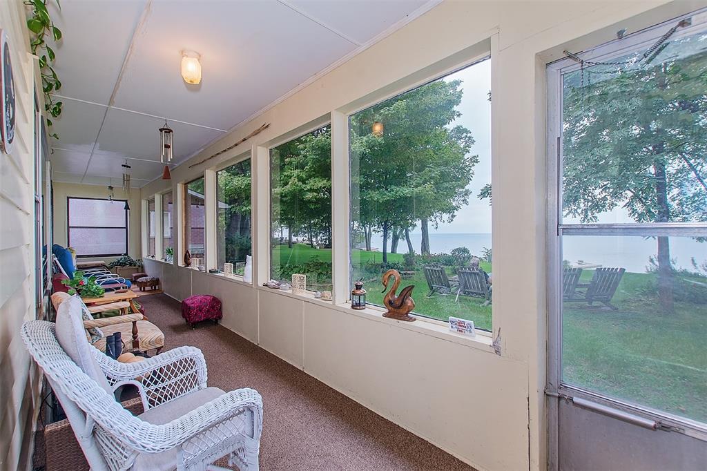 5410 OAK Avenue, Lambton Shores, Ontario, Canada