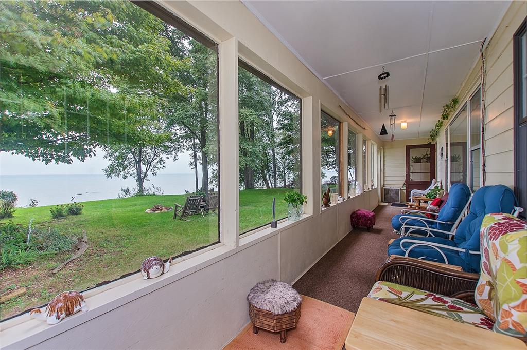 5410 OAK Avenue, Lambton Shores, Ontario, Canada