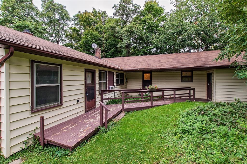 5410 OAK Avenue, Lambton Shores, Ontario, Canada