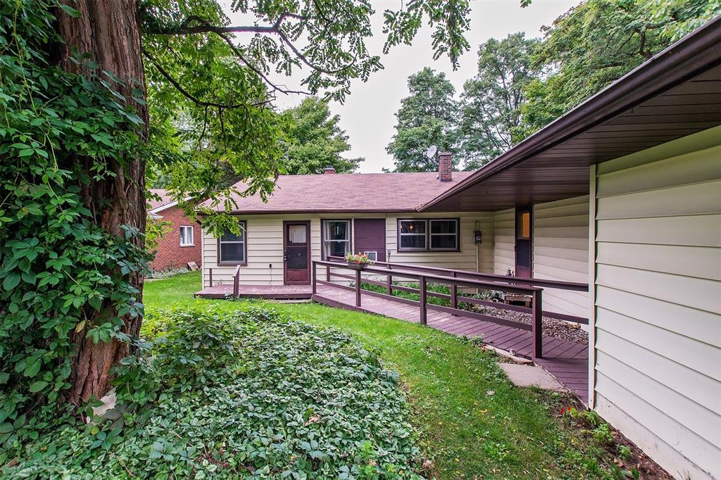 5410 OAK Avenue, Lambton Shores, Ontario, Canada