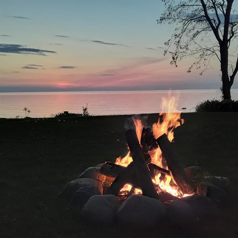 5410 OAK Avenue, Lambton Shores, Ontario, Canada