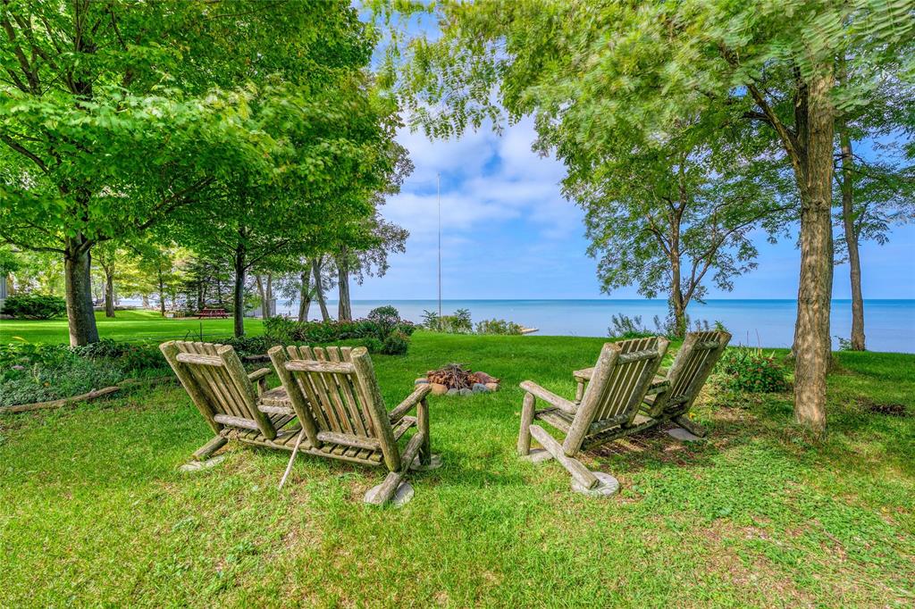 5410 OAK Avenue, Lambton Shores, Ontario, Canada