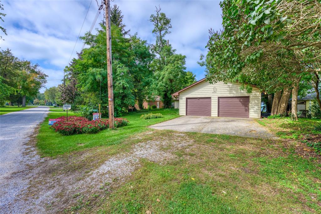 5410 OAK Avenue, Lambton Shores, Ontario, Canada