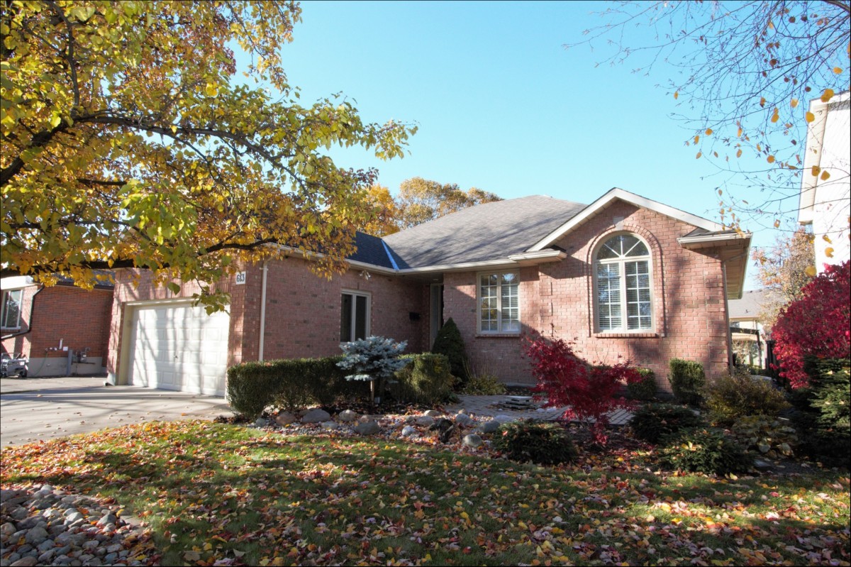 613 Winchester Cres, Sarnia Ontario, Canada