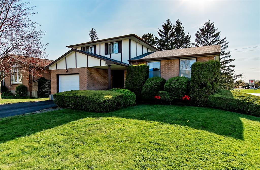 2 JUNIPER Place, Lambton Shores, Ontario, Canada